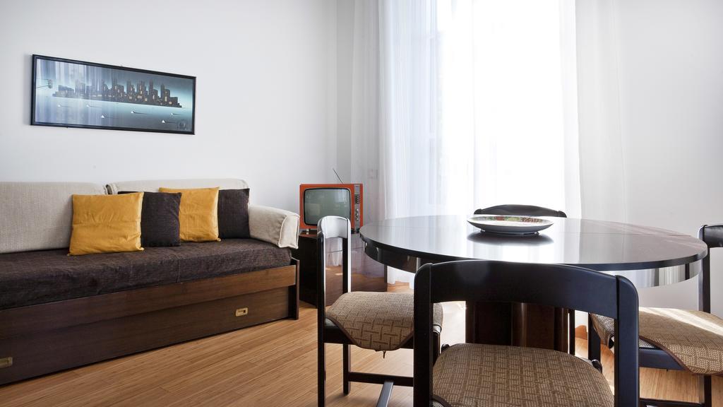 Italianway-Piazza Firenze Apartment มิลาน ภายนอก รูปภาพ